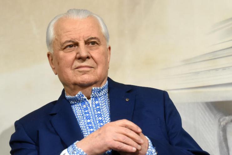 Кравчук призвал ВСУ отвечать «выстрелом на каждый выстрел» 