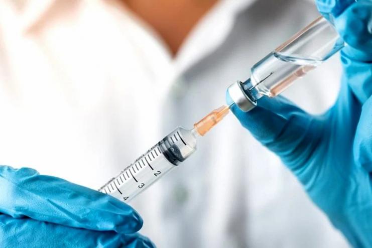 Вже наступного тижня в Україні стартує масова вакцинація від коронавірусу  