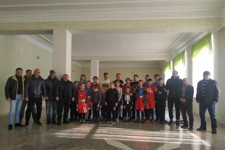 Бокс в Мирнополье: у спортсменов появился долгожданный ринг!