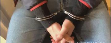 Заманивали  предоставлением интимных услуг и совершали разбойные нападения: в Одессе задержали банду