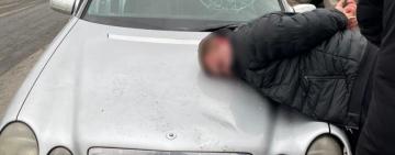 Двое полицейских пострадали при задержании преступников в Одесской области