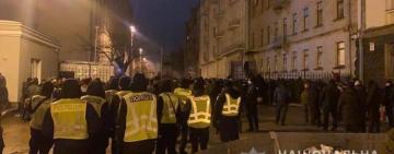 Під офісом Зеленського відбулася акція протесту проти вироку Стерненку 