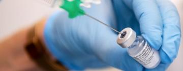 МОЗ розповіли, де були перші випадки побічних ефектів від індійської вакцини