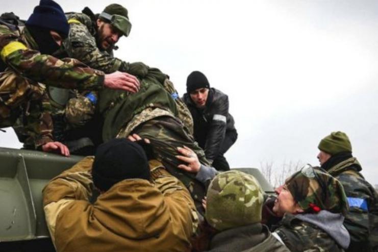 На Донбасі підірвався автомобіль ЗСУ, постраждали 9 військових