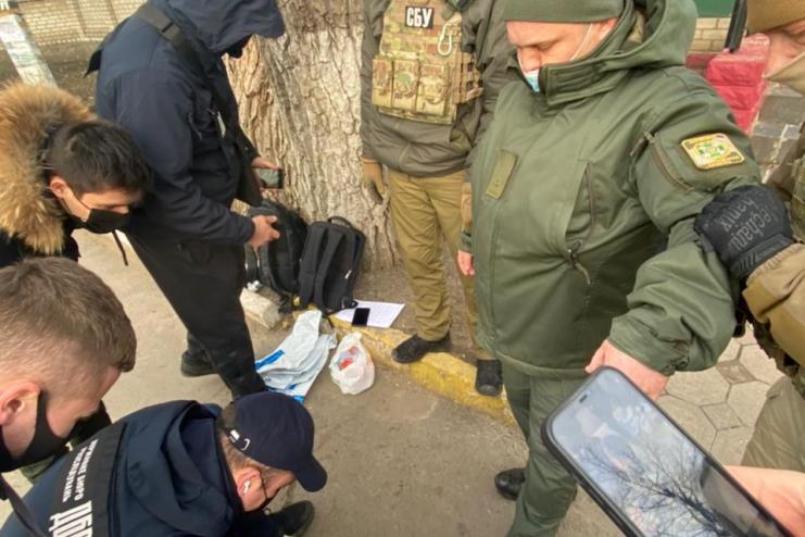 В Одесской области на взятке в 1200 долларов США попался пограничник