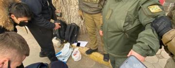 В Одесской области на взятке в 1200 долларов США попался пограничник