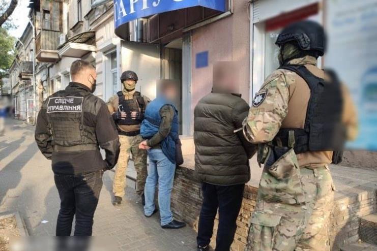 ПЫТАЛИСЬ ЗАВЛАДЕТЬ ЗДАНИЕМ ГФС: ДВОЕ ЖИТЕЛЕЙ ОДЕСЧИНЫ ПРЕДСТАНУТ ПЕРЕД СУДОМ