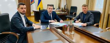 Закриття поштових відділень: голова Одеської облради зустрівся з очільником Одеської дирекції ДП «Укрпошта» 