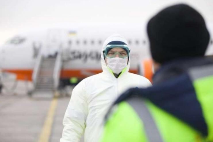 Відтепер в Україну пускатимуть іноземців тільки за наявності негативного ПЛР-тесту на COVID-19