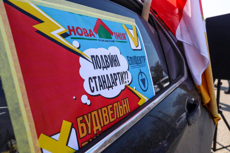 "ЛОКДАУН ЗНИЩИТЬ НАШ БІЗНЕС": підприємці одеських ринків влаштували автопробіг