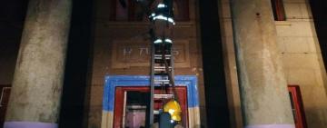 Одещина: ДСНС та місцева пожежна команда ліквідували пожежу в будівлі колишнього будинку культури