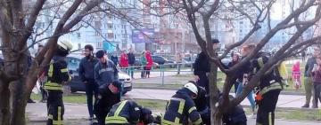 Две детские жизни спасены: видео с бодикамер патрульных, от которого мурашки по коже