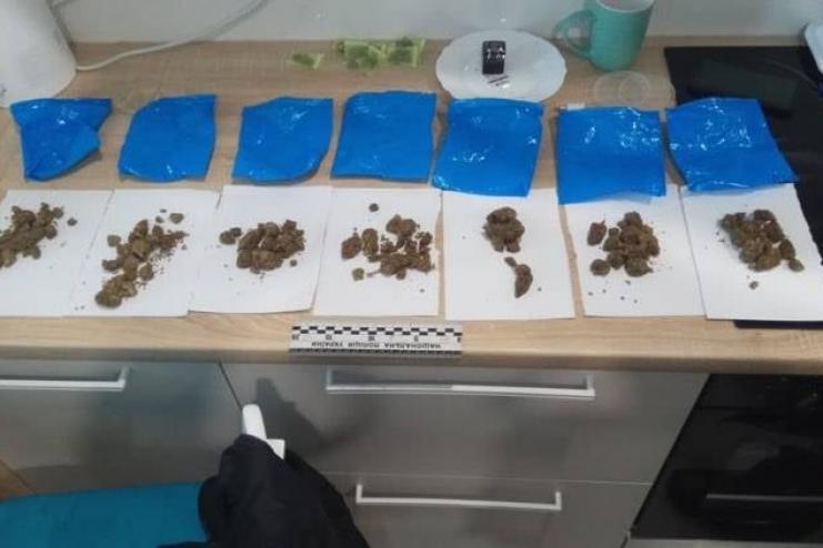 В ОДЕССЕ БАНДА КРАСОТОК ПРЕДЛАГАЛА СОСТОЯТЕЛЬНЫМ МУЖЧИНАМ "ПОГРУЗИТЬСЯ В ИНУЮ РЕАЛЬНОСТЬ"