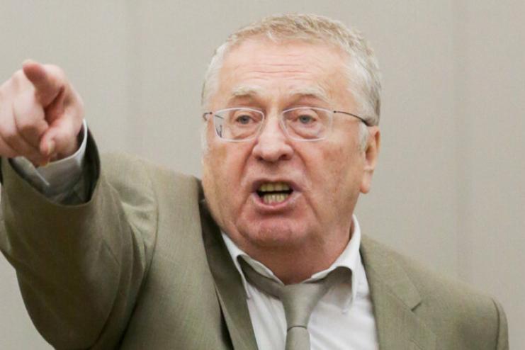 Жириновский пообещал 10 млн рублей тому, кто поднимет российский флаг над Киевом