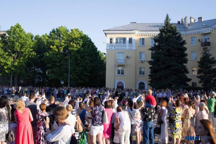 ВЫПУСКНОЙ-2021: в Одесской области запретили масштабные празднования 