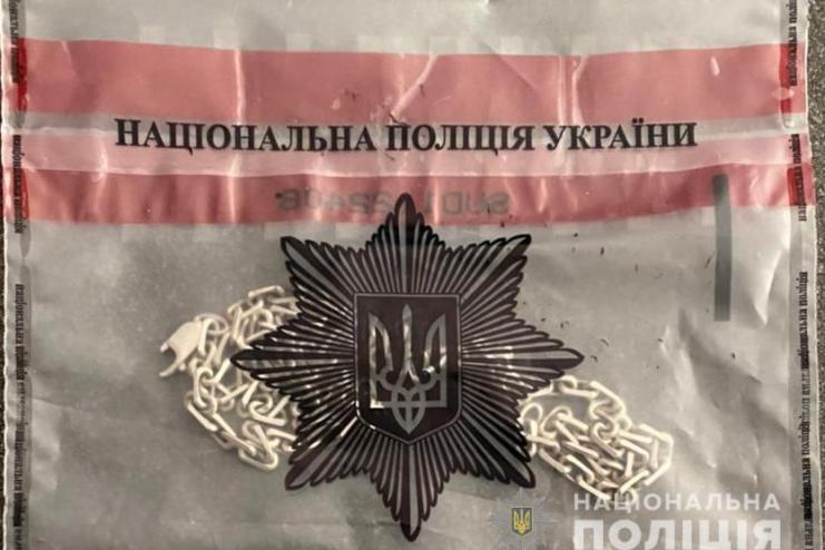 В Одессе подростки избили и ограбили прохожего