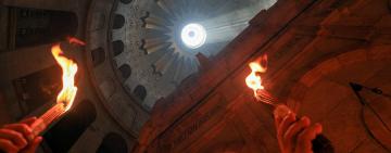 В Иерусалиме сошел Благодатный огонь. Видео