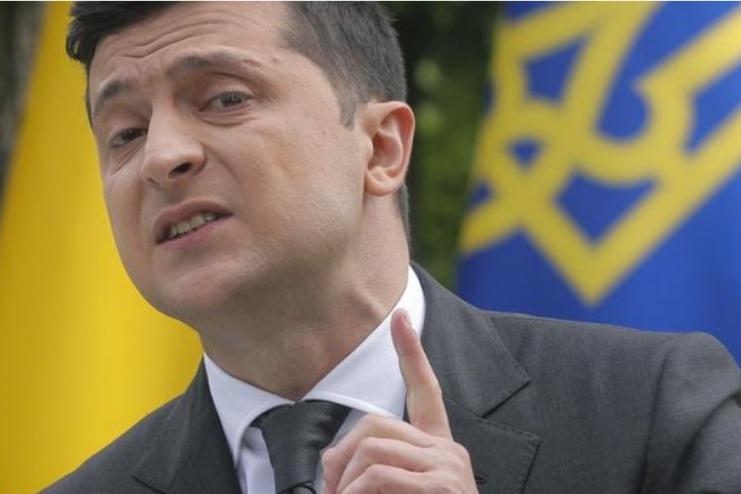 10 місяців, як Зеленський тимчасово переїхав на державну дачу, яку обіцяв віддати дітям