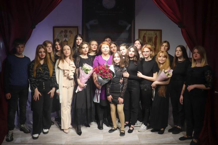 8 мая в Арцизской Арт-галерее состоялась премьера спектакля "Дешёвые драмы"