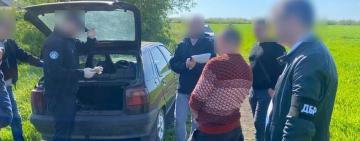 НА ОДЕЩИНІ  ПОЛІЦЕЙСЬКОГО ЗАТРИМАЛИ ПІД ЧАС ОДЕРЖАННЯ ХАБАРА