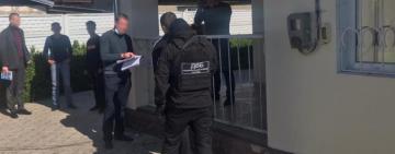 В ОДЕССКОЙ ОБЛАСТИ ЛЕСОРУБ ПЫТАЛСЯ ПОДКУПИТЬ ПОЛИЦЕЙСКИХ (ВИДЕО)