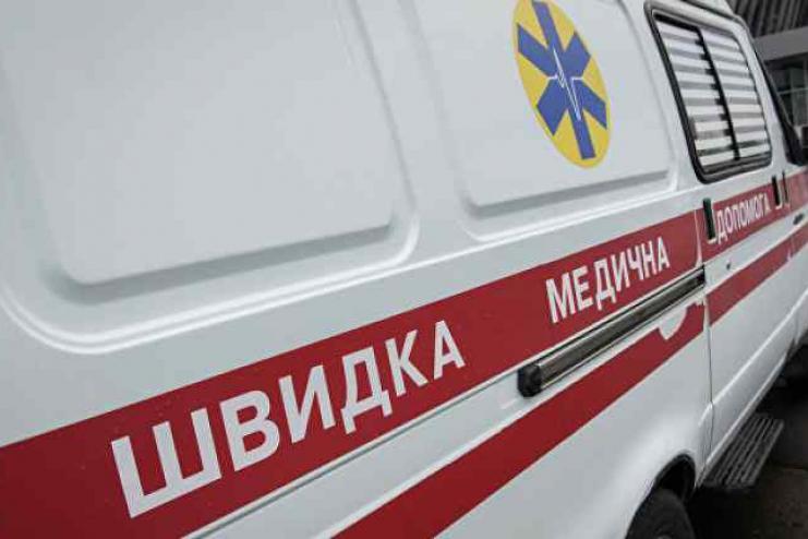В Одесской области "скорая помощь" увязла в грязи по пути к больной