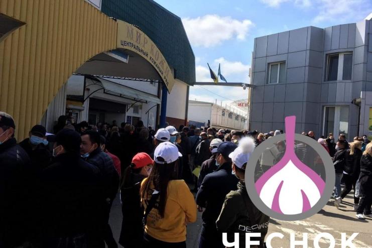 Предприниматели рынка "7 километр" вышли на акцию протеста