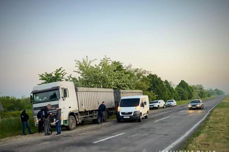 Одесскими оперативниками задержана банда, нападающая на дальнобойщиков
