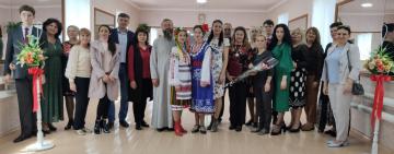 Подарок к двадцатилетию танцевального ансамбля Болградской гимназии