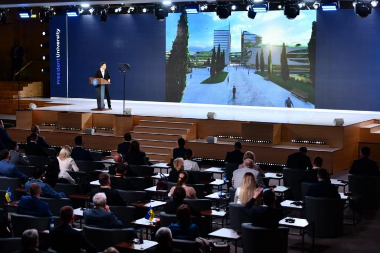 Зеленський ініціював створення Президентського університету, який готуватиме фахівців майбутнього