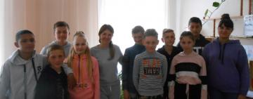 Женщина-учитель физкультуры в сельской местности - редкость