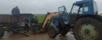 СПАСЕНИЕ ОТ ДОЖДЯ: В ТАРУТИНСКОЙ ПГТ СТАРОСТА УСЛЫШАЛ ЛЮДЕЙ И РЕШИЛ ПРОБЛЕМУ