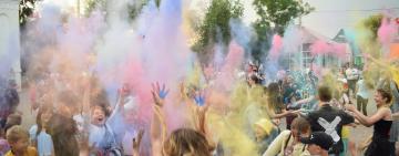  В АРЦИЗЕ КРАСОЧНО И ЯРКО ПОЗДРАВИЛИ САМЫХ МАЛЕНЬКИХ ГОРОЖАН С 