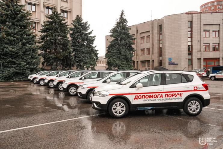 Амбулаторії Одещини отримали 31 автомобіль Suzuki S4