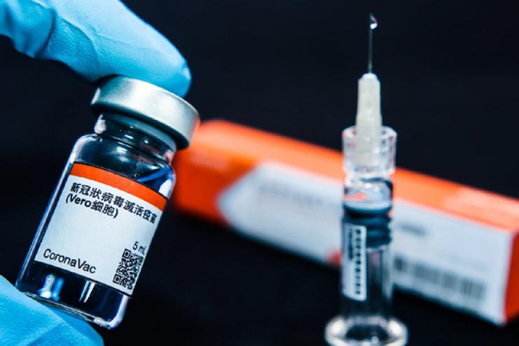 В Кілії пропонують вакцинуватись від COVID-19 вакциною CoronaVac