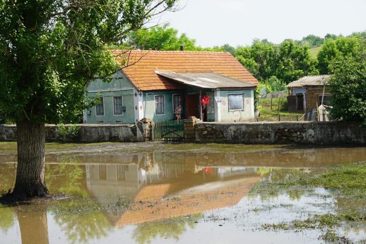 Велика вода у будинках мешканців Одеської області: постраждалим пообіцяли компенсацію