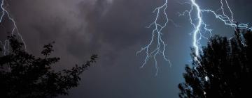 Непогода в Украине обесточила 811 населенных пунктов - ГСЧС