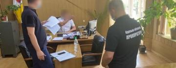 Начальника одного из райотделов полиции Одесчины подозревают в злоупотреблении служебным положением