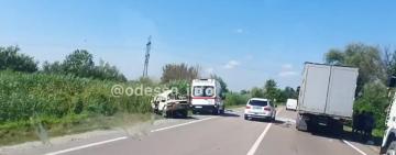 "Закон парных случаев": на трассе Одесса-Рени легковуха влетела в грузовик