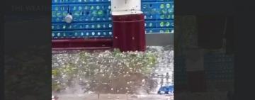  ГРОЗА БЛИЗКО? ПОД ОДЕССОЙ ВЫПАЛ ГРАД РАЗМЕРОМ С ОРЕХ