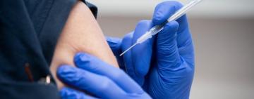 МОЗ дозволить змішувати вакцини від коронавіруса