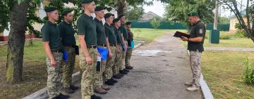 В ІЗМАЇЛЬСЬКОМУ ЗАГОНІ РОЗПОЧАЛИСЬ ЗБОРИ З НЕЩОДАВНО ПРИБУЛИМИ ОФІЦЕРАМИ-ВИПУСКНИКАМИ 