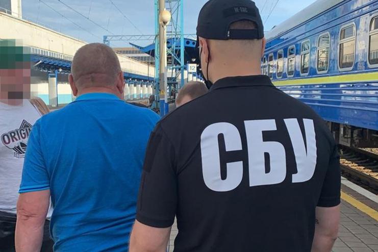 Підозрюється в привласненні 1 млн грн: СБУ затримала експосадовця Укрзалізниці