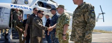 Зеленський  відвідав острів Зміїний і перевірив готовність військових до його оборони