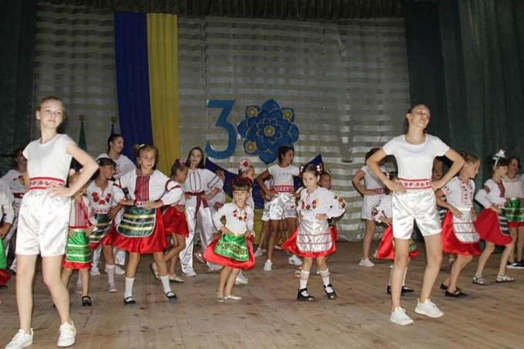 "Ти у мене єдина": святковий концерт з нагоди 30-ї річниці Незалежності України відбувся у Теплицькому Будинку культури 