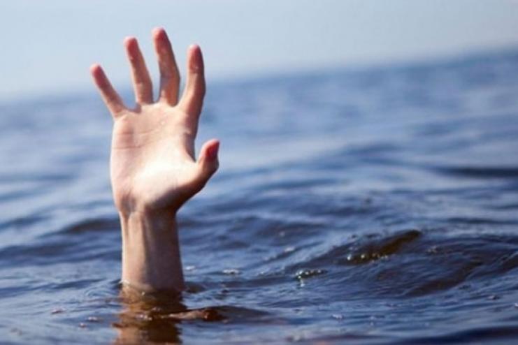 Упал в воду и пошел ко дну: на Хаджибейском лимане крупная рыба утащила рыбака под воду