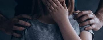 52-летний одессит обвиняется в изнасиловании и развращении 10 девочек: ему грозит пожизненное заключение