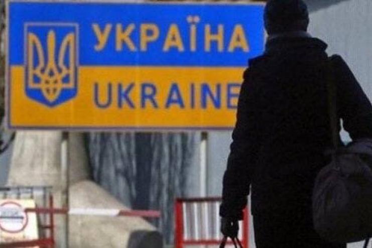 Нардепы отказались финансово поддержать трудовых мигрантов, которые вернулись на родину