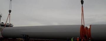 В Ренийском порту разгружают крупногабаритное оборудование для второй очереди Днестровской ВЭС