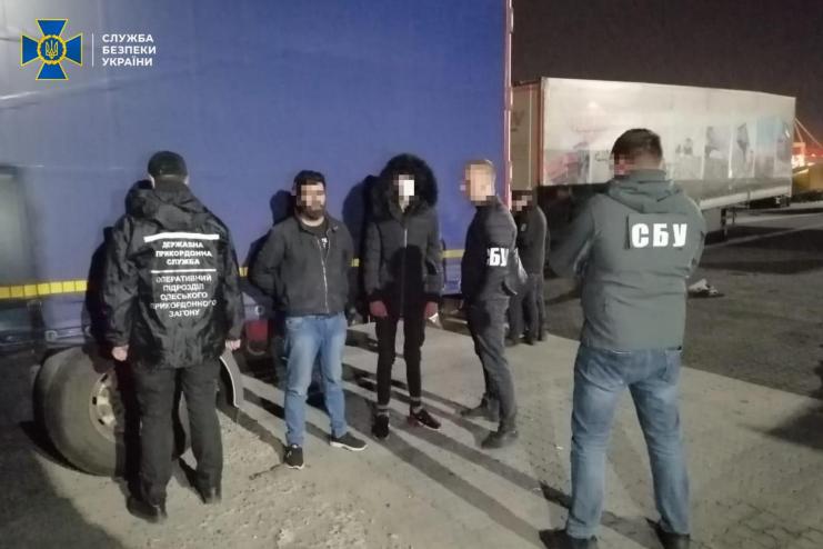 На Одесчине СБУ заблокировала канал переправки нелегальных мигрантов в ЕС  